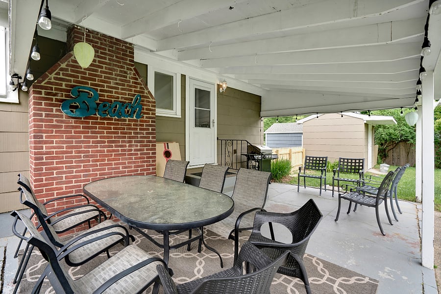 Outdoor dining area