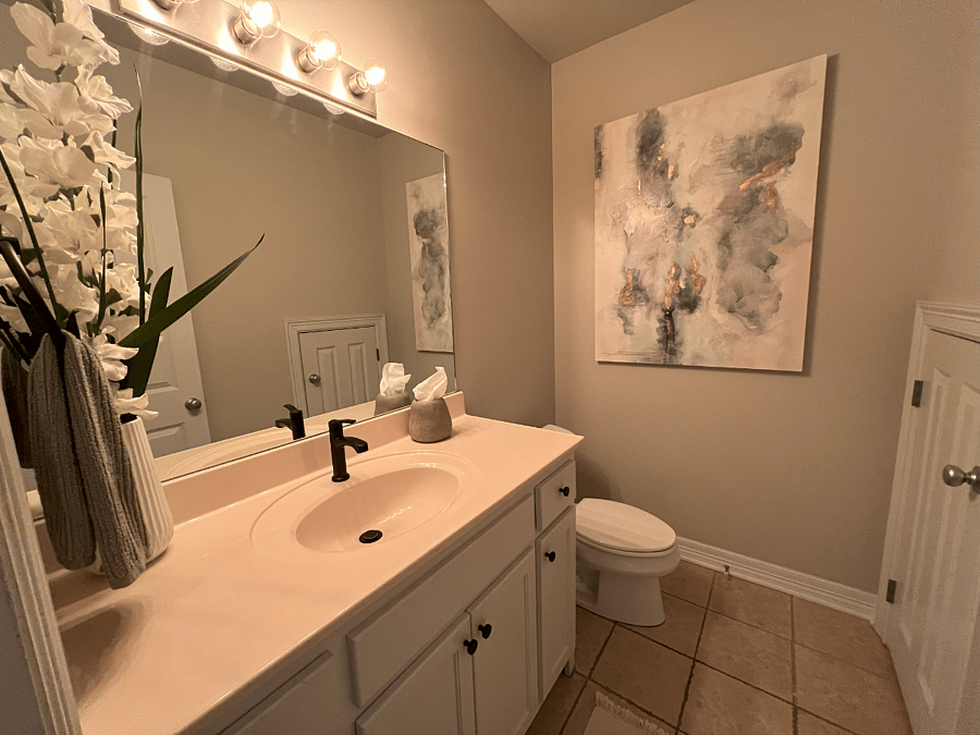 Ground floor guest bathroom