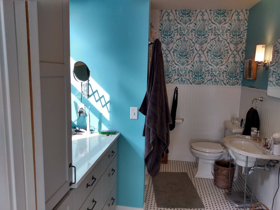 En suite bath on primary bedroom. Soaker tub and shower.Th