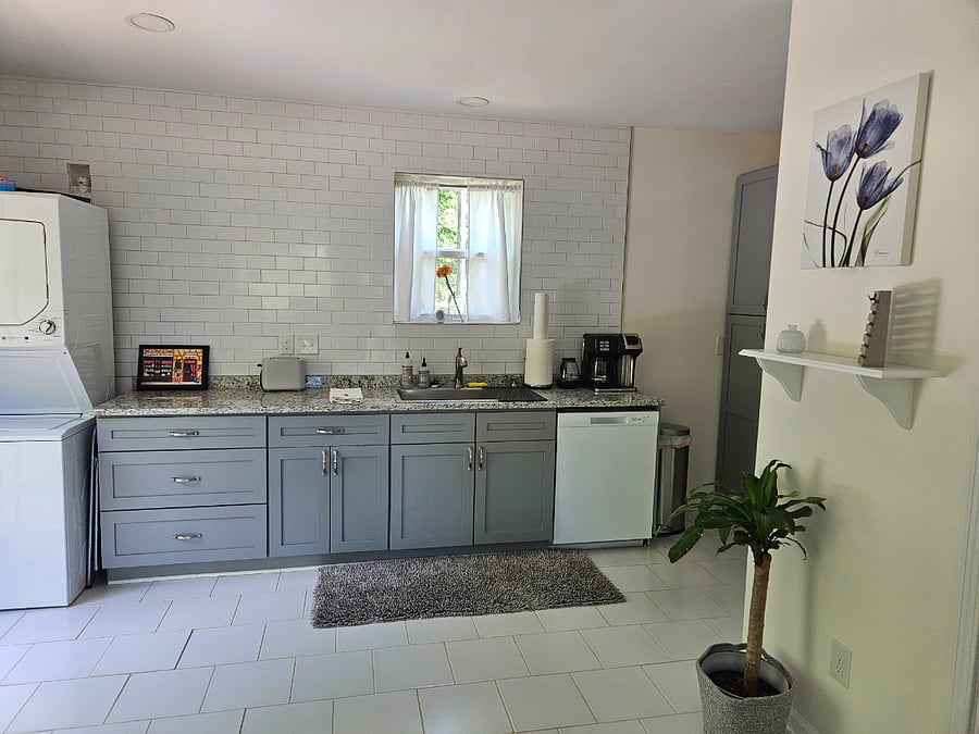 Furnished Finder property 766878_1 photo 2