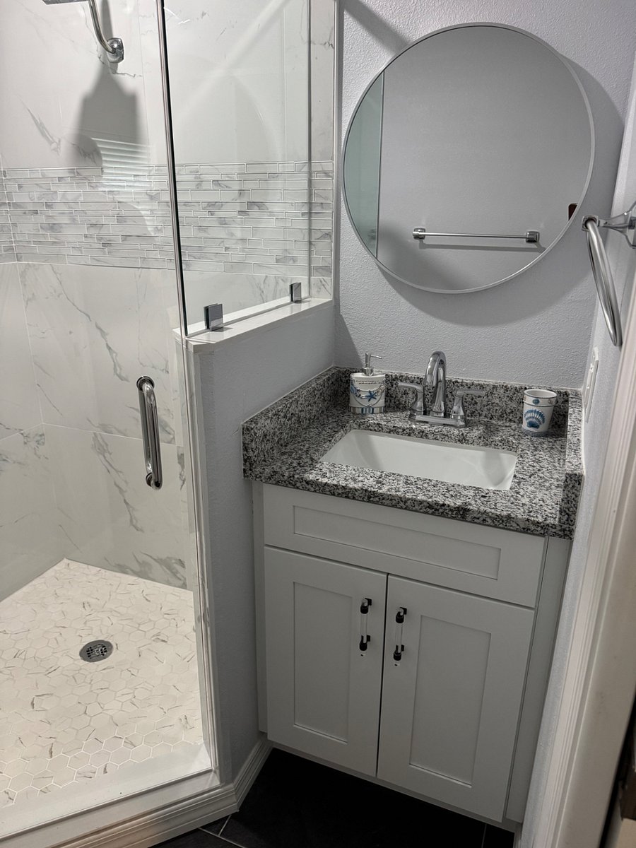 Master bath with shower