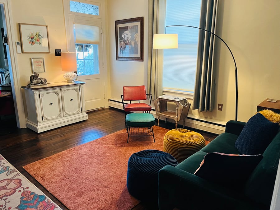 Sitting room between living and kitchen areas.