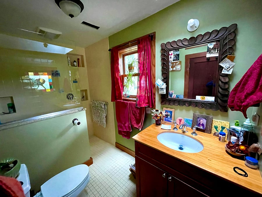 Downstairs bathroom