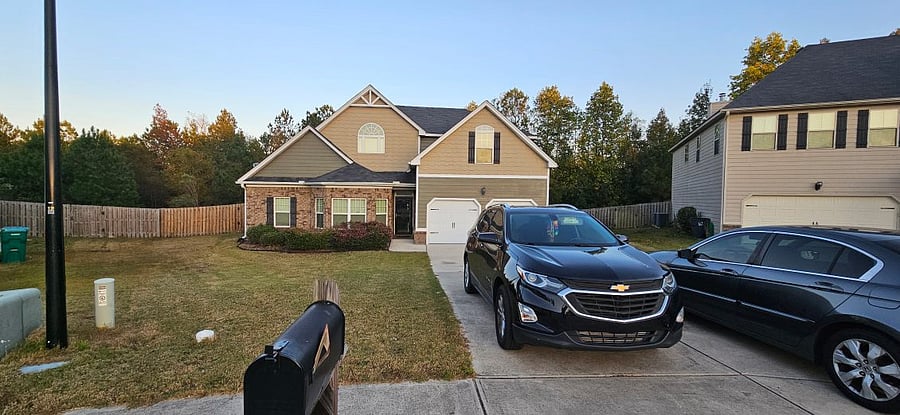 4 car driveway. 