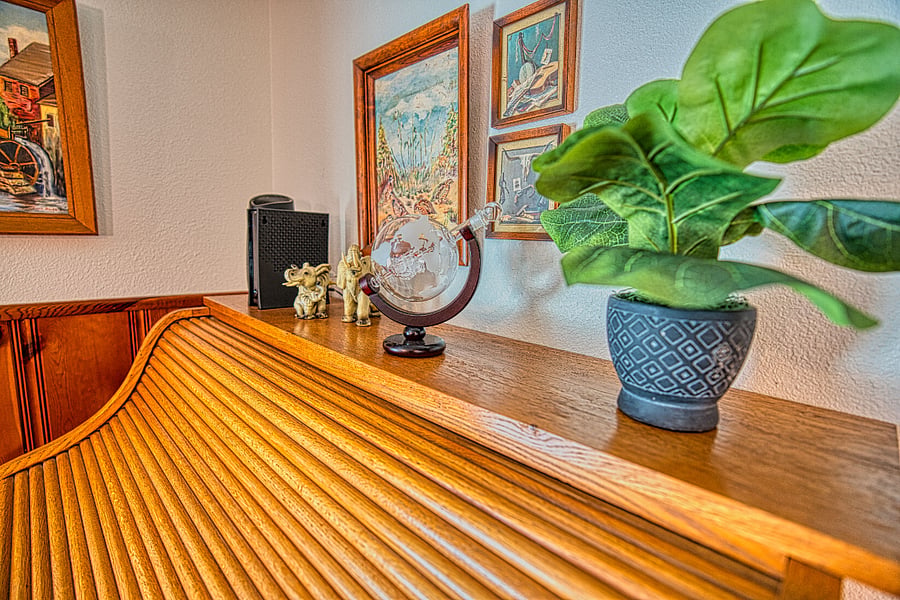 Vintage decor throughout.