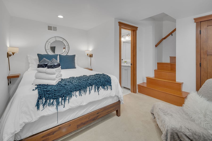 Comfy queen size bed, and tons of closet space.