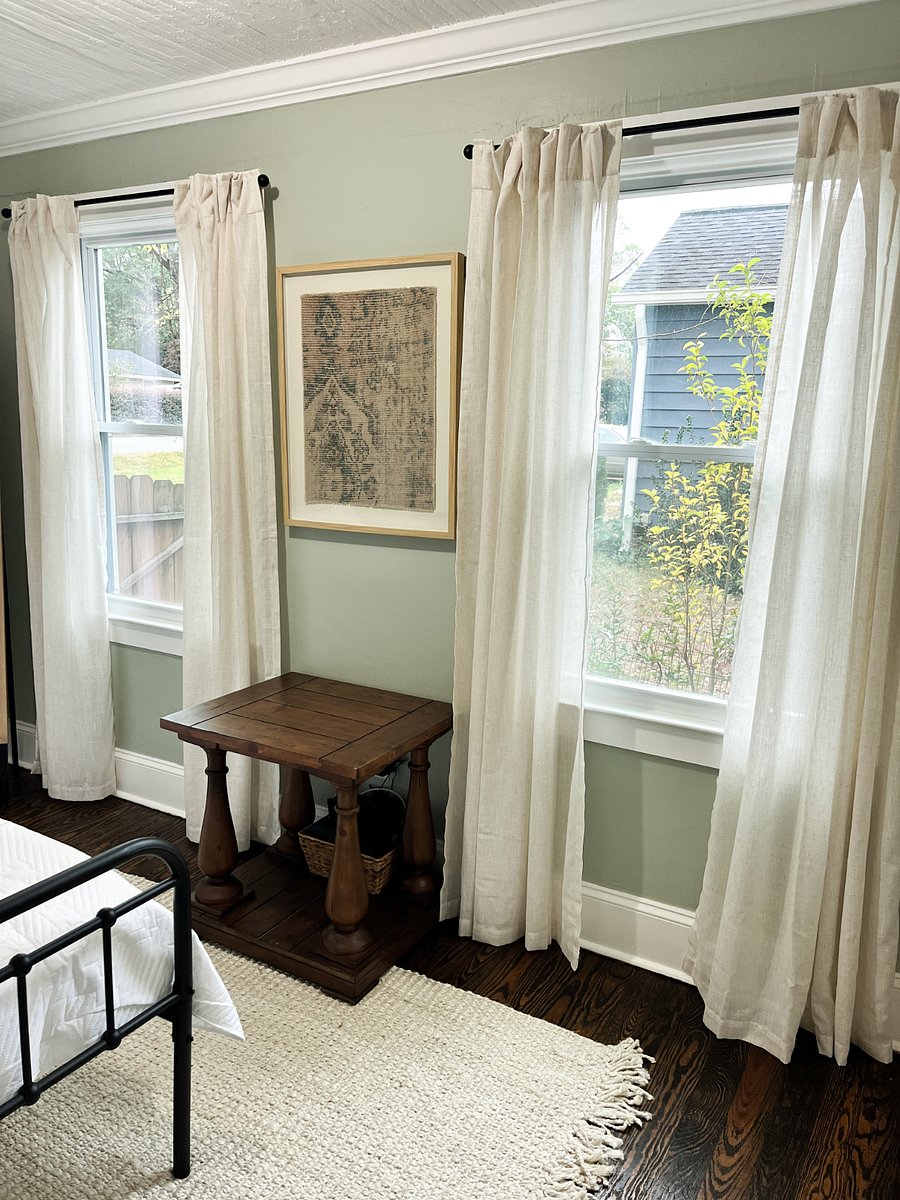 Twin Bedroom