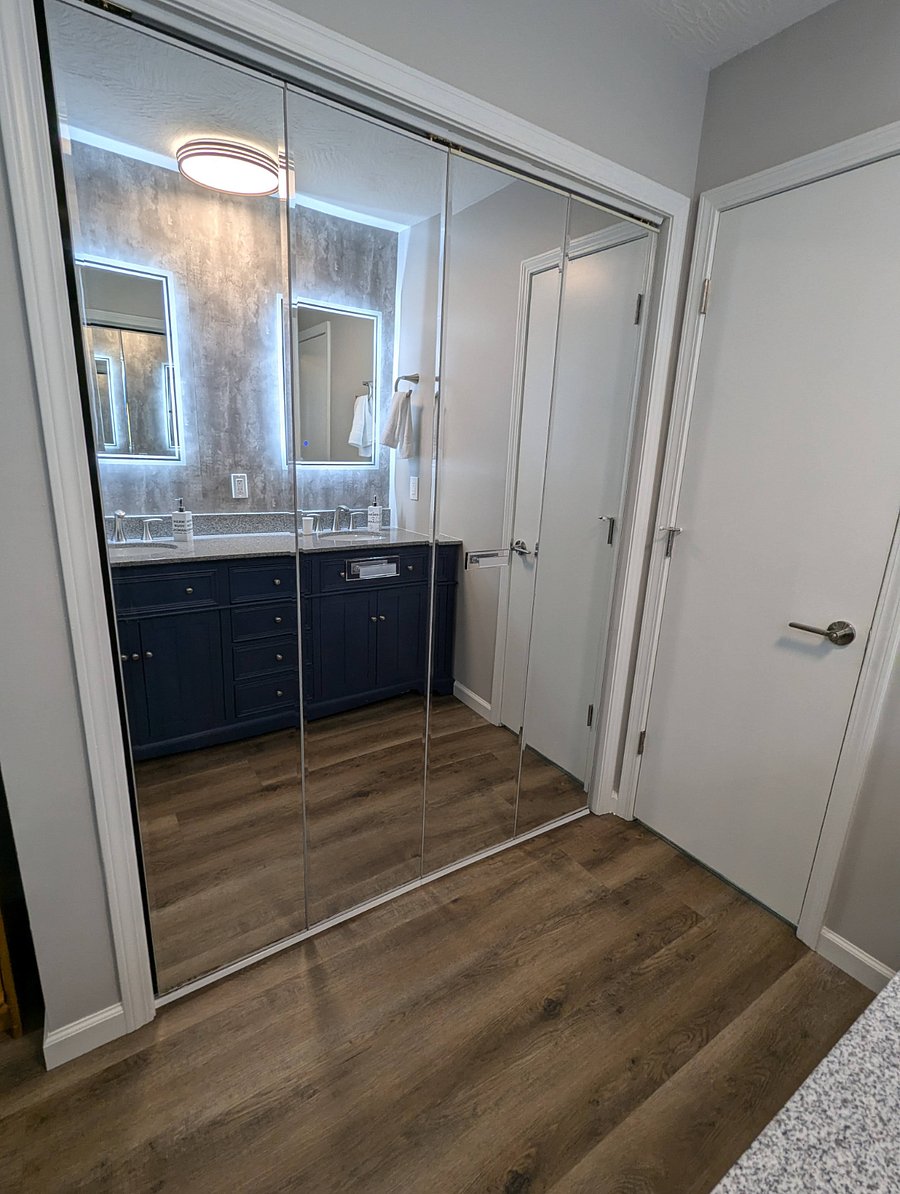 Master Closet 1