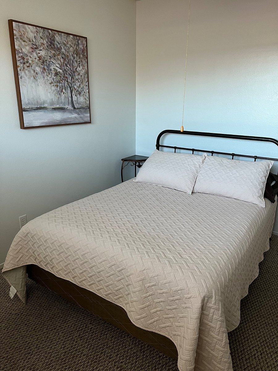Bedroom 2 - Full Size Bed