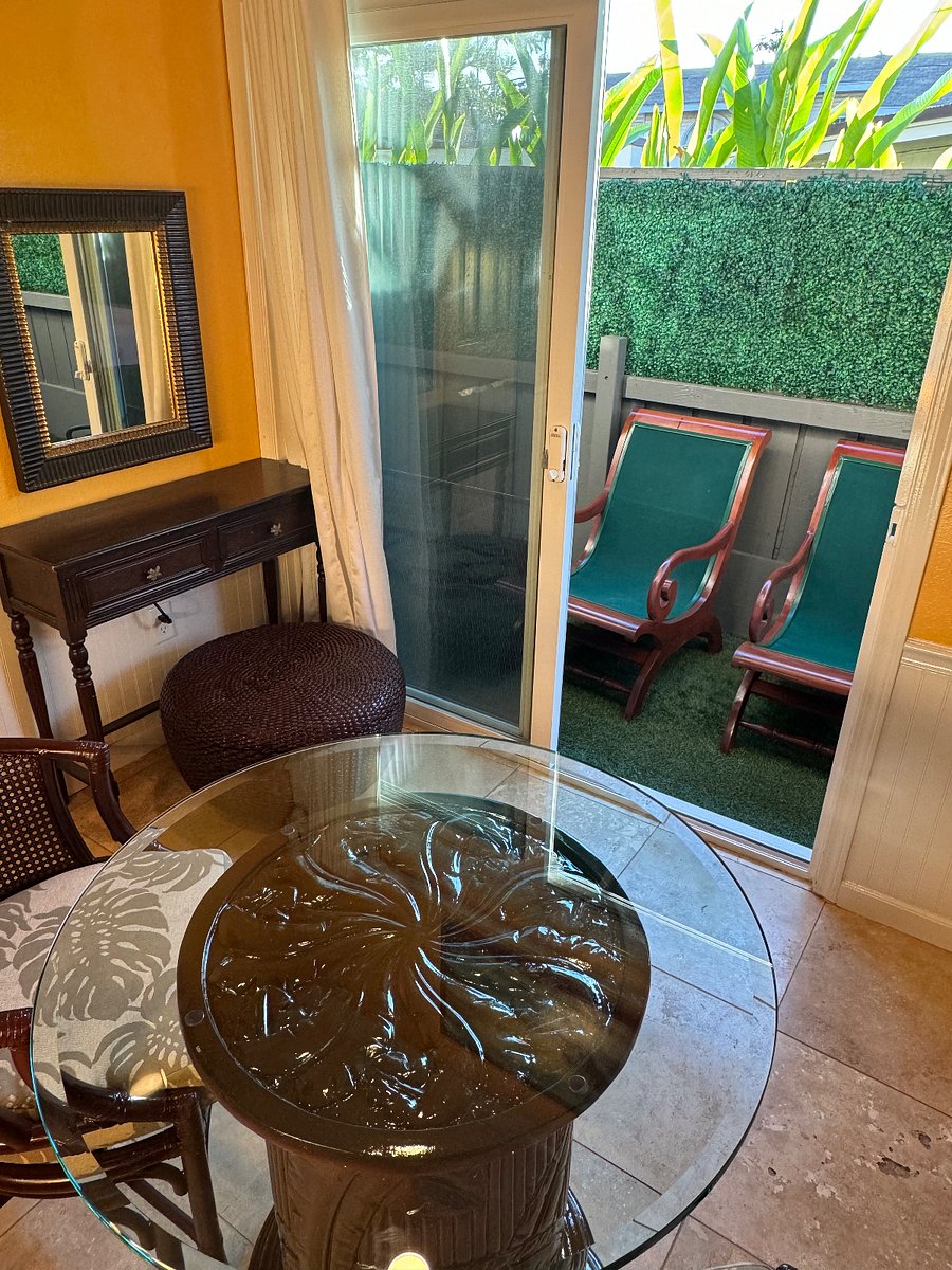 Dining Area
Vanity Mirror/Desk
Privater Yard Just Outside
