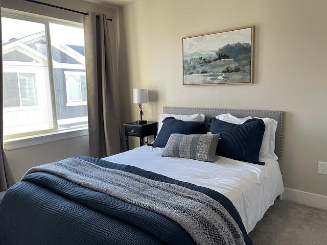 Queen Bedroom-3rd Level