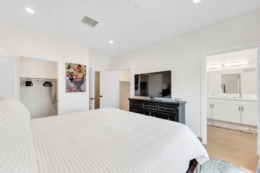 Furnished Finder property 768096_2 photo 16