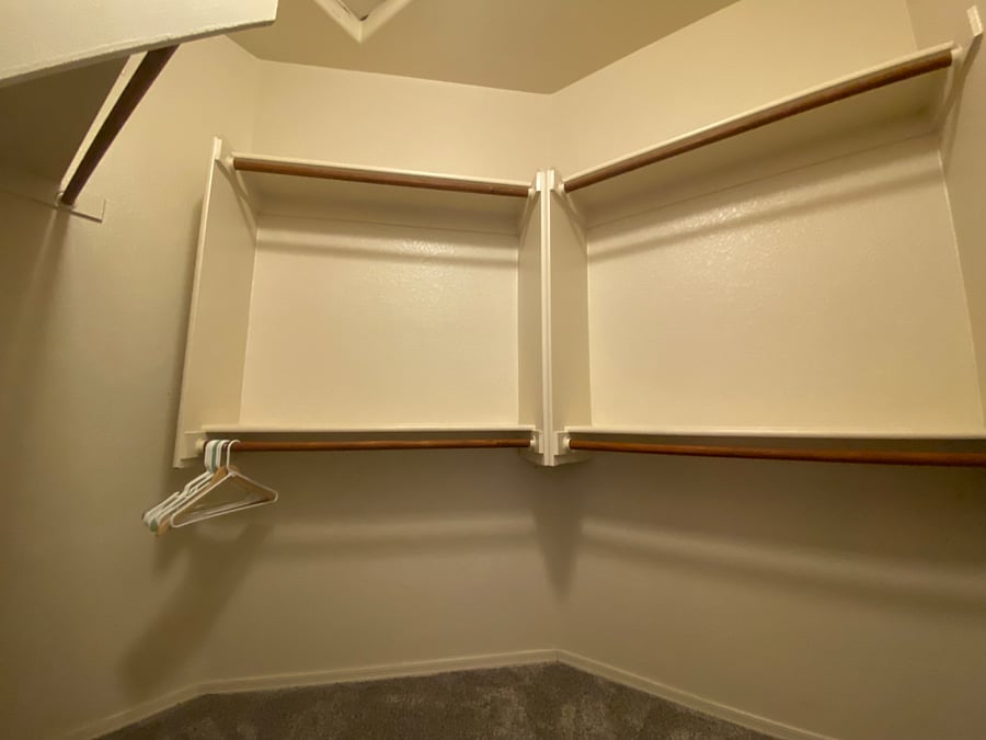 Walk in closet