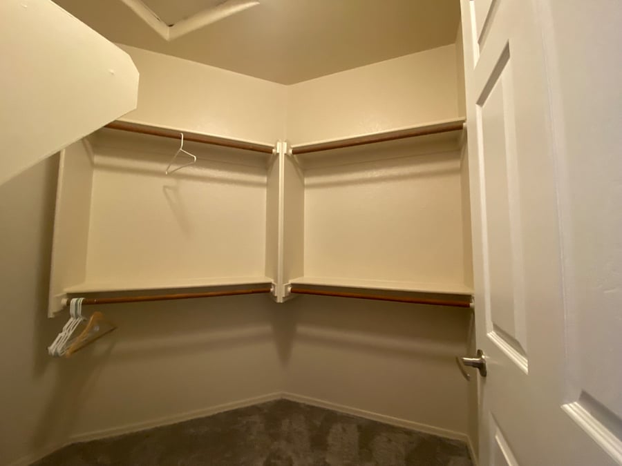 Walk in closet