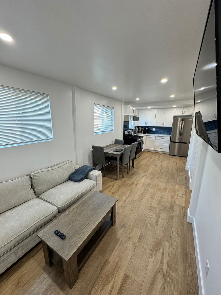 Furnished Finder property 768120_1 photo 4