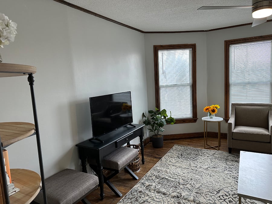 2nd floor apartment living room