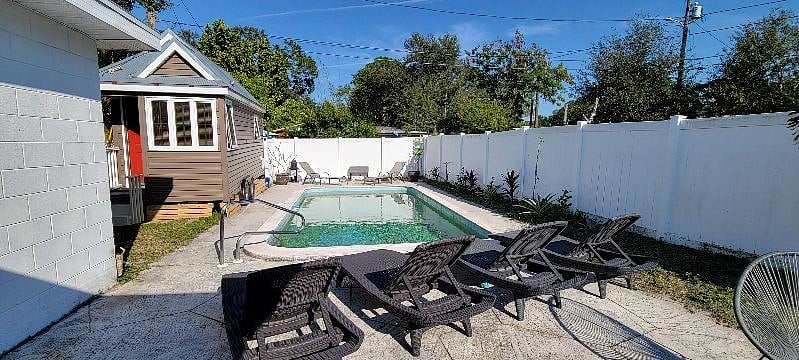 Furnished Finder property 768479_2 photo 1
