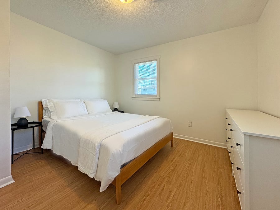 Primary bedroom with queen bed, luxury mattress and high quality cotton linens. Large closet and dresser.