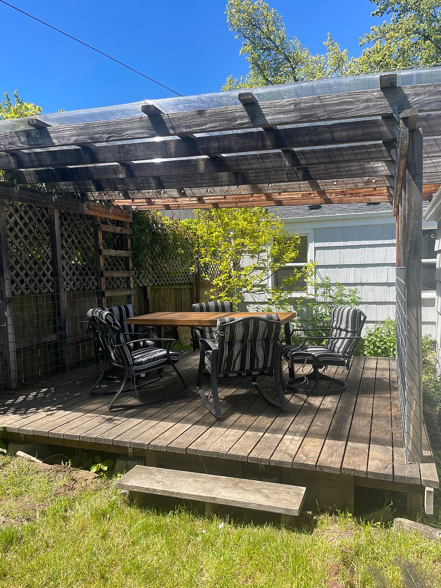private covered side porch