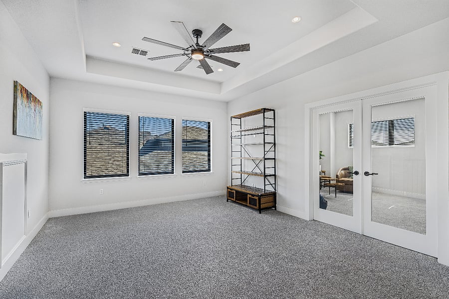 Upstairs loft area.