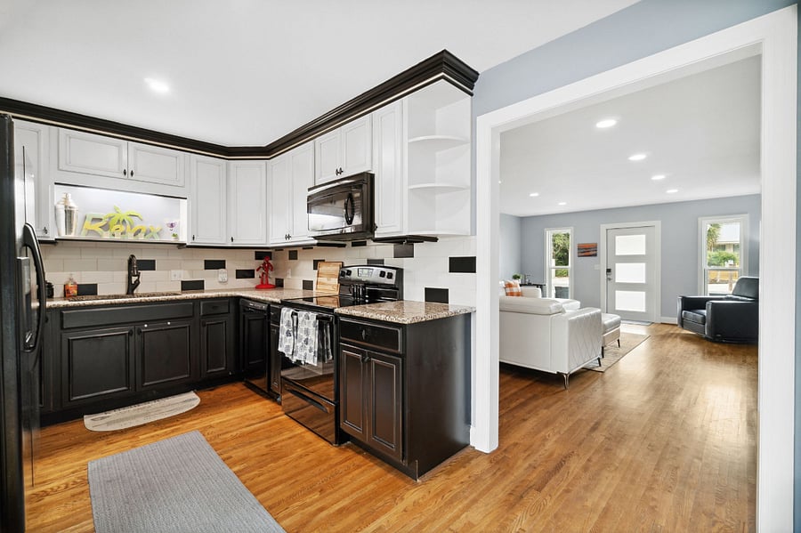 Fully stocked Kitchen