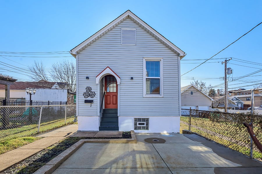 Entry From Patio (Between Front and Rear Houses)