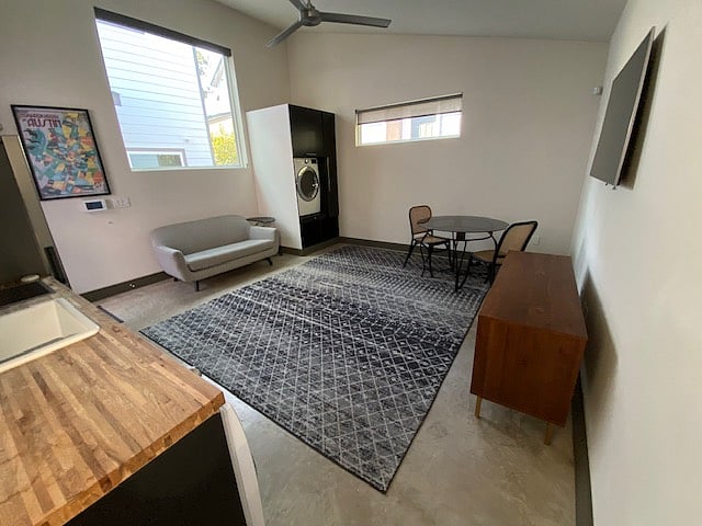 Furnished Finder property 769635_1 photo 2