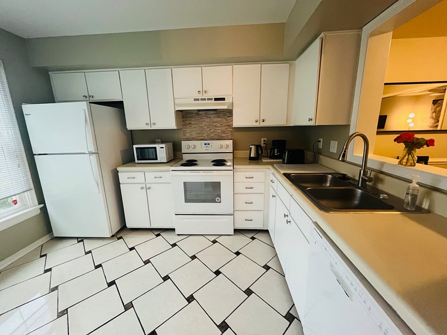 Furnished Finder property 769723_1 photo 2