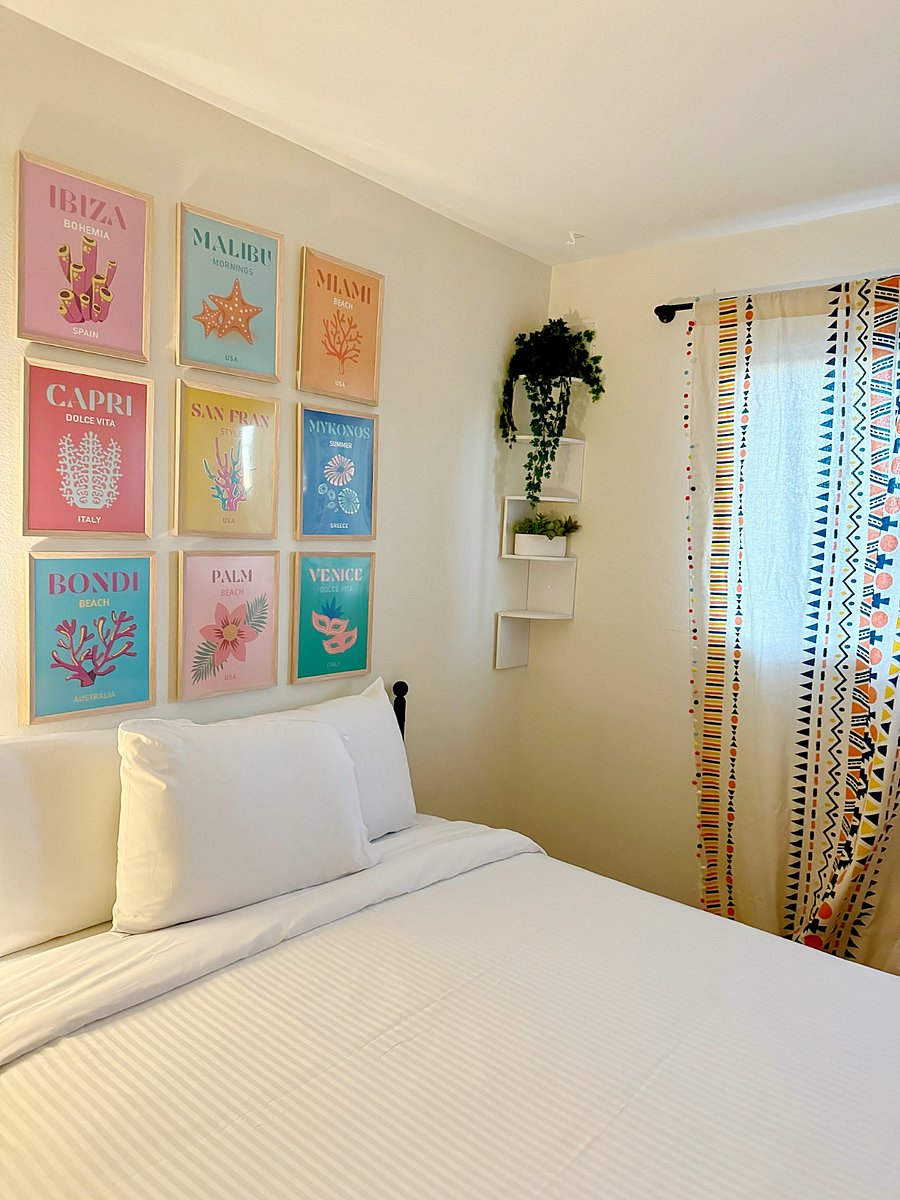 Bedroom #2 - Queen bed with Extra large closet. Bright and comfortable