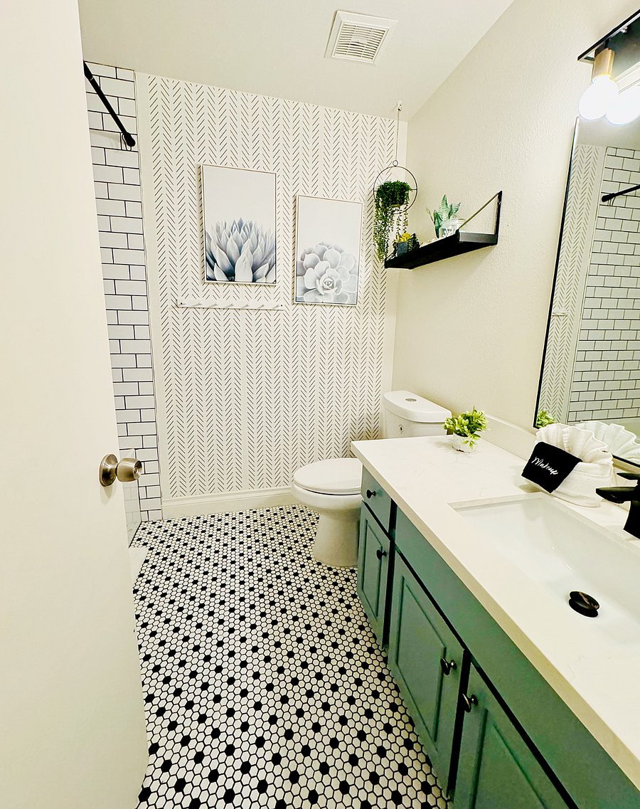 Guest Bathroom Located outside Bedrooms 2 & 3