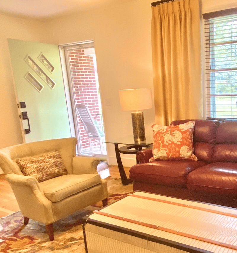 Furnished home by the park