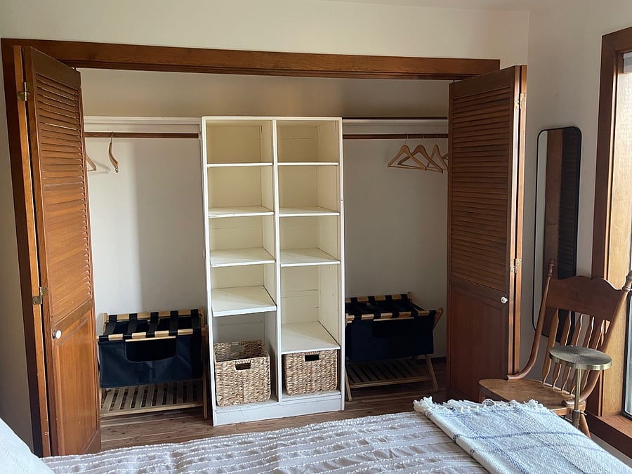 Bedroom 2 - Closet
