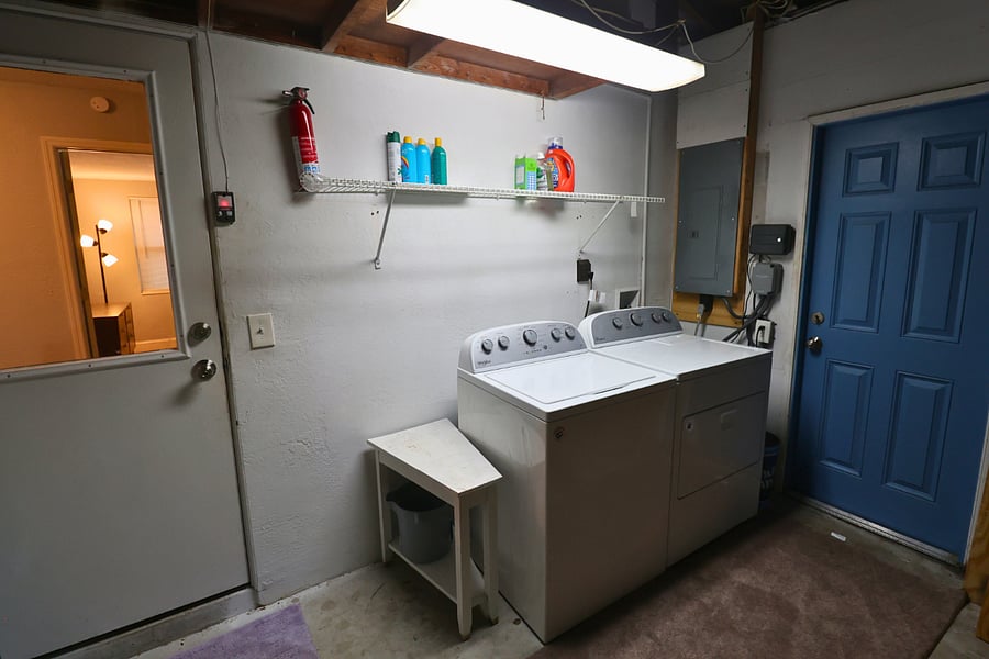 Laundry Room in 1 Car Garage