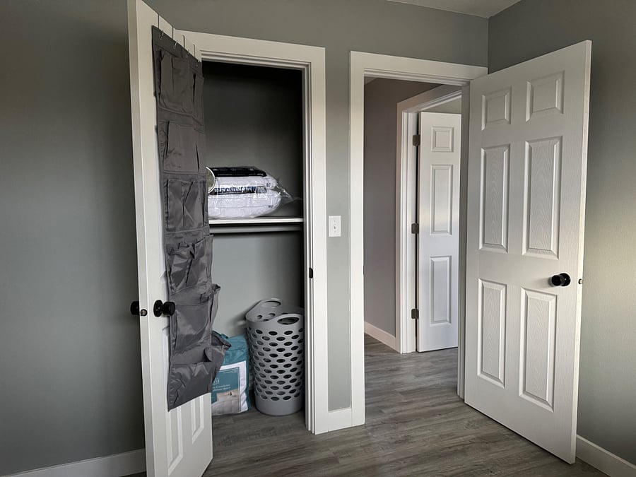 Small bedroom closet