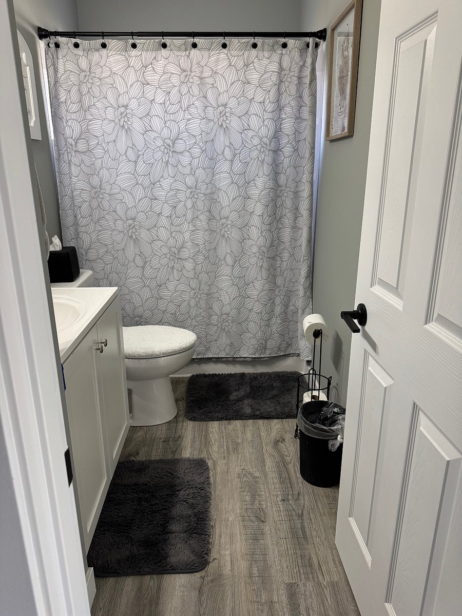 Full Bath