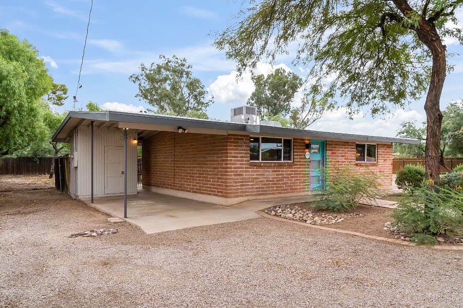 Single Car Carport with Private Laundry Room