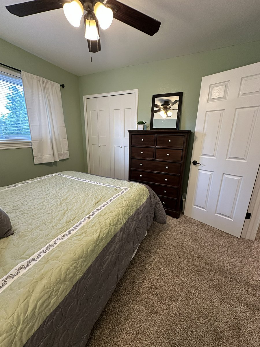 Guest Bedroom 1c