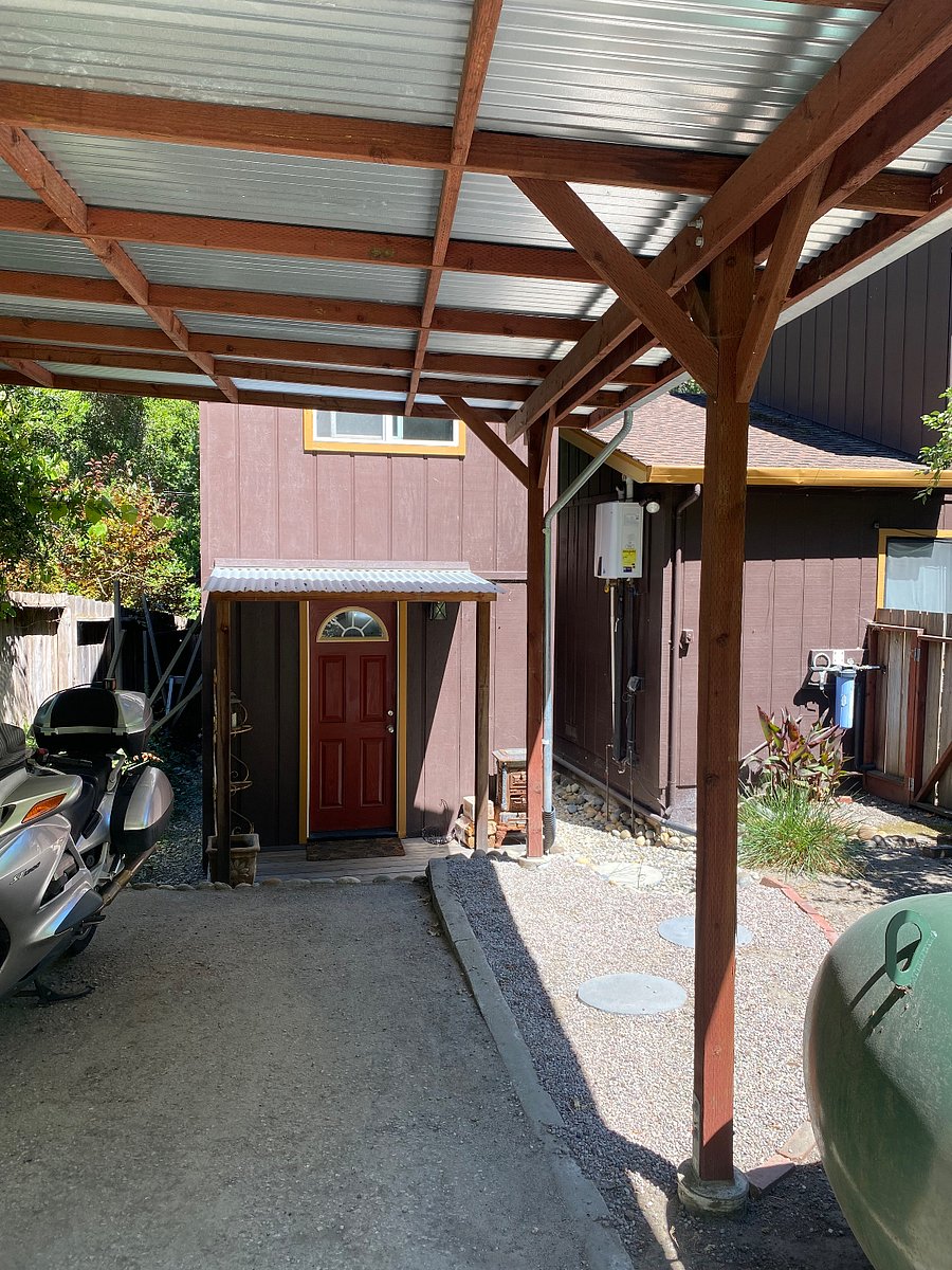 Front of unit/Carport