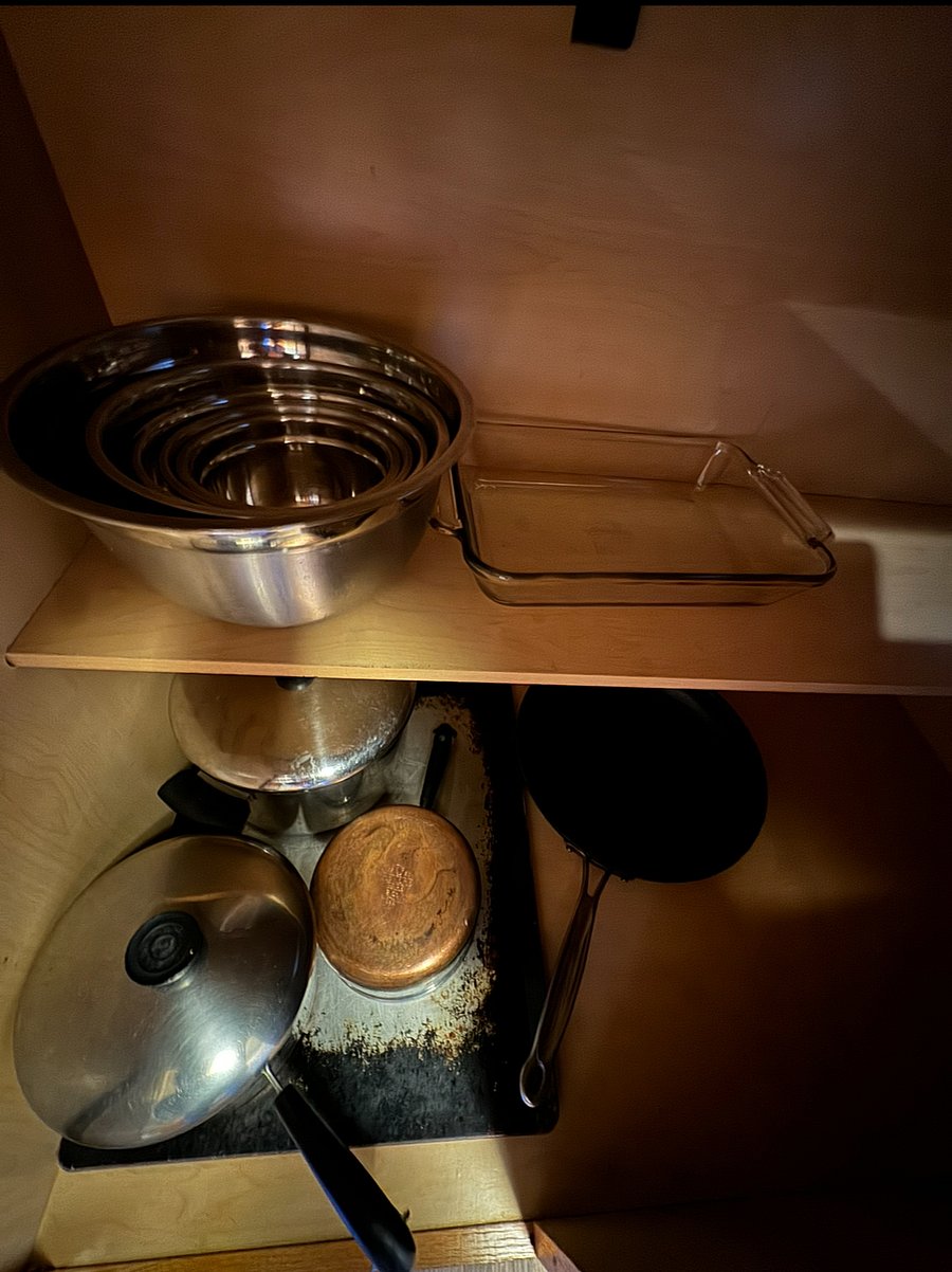 Basic kitchen supplies provided. Owner upstairs and happy to lend any specialty items needed (blender, air fryer, griddle, crock pot, waffle maker, cake pan, cupcake pans, etc.)