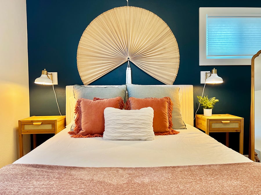 Bedroom 2 with Queen
