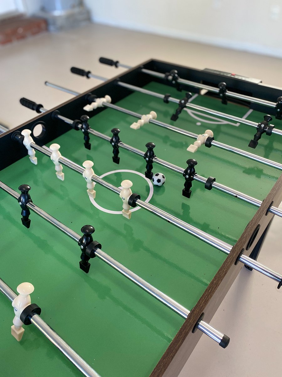 In our spacious garage, unwind with yoga or tai chi, get moving with jump ropes and kettlebells. Just want to have fun? Challenge friends to foosball or a game of pop-a-shot. So many options await you!