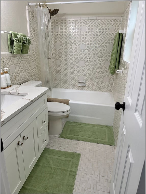 Relax in the tub and shower with In2ition 2-in-1 shower head. Enjoy complimentary bathroom amenities for a rejuvenating experience.