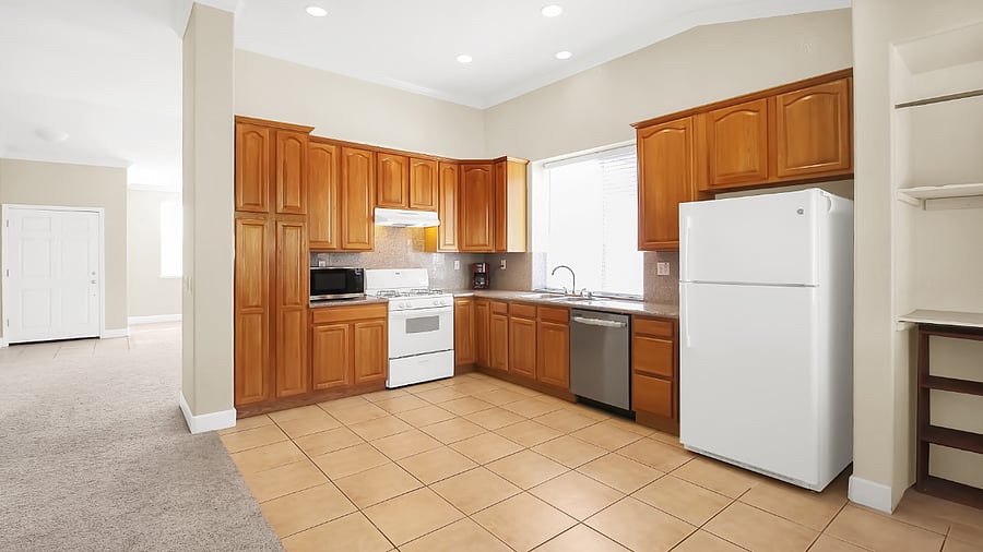 Full Kitchen