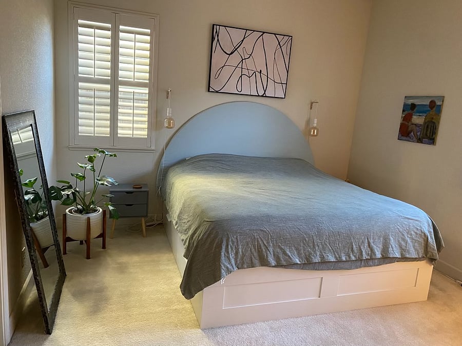Main bedroom with a king size bed.