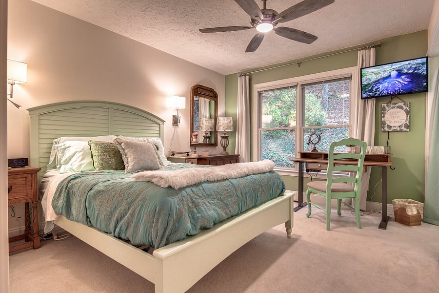 Guest Bedroom #1