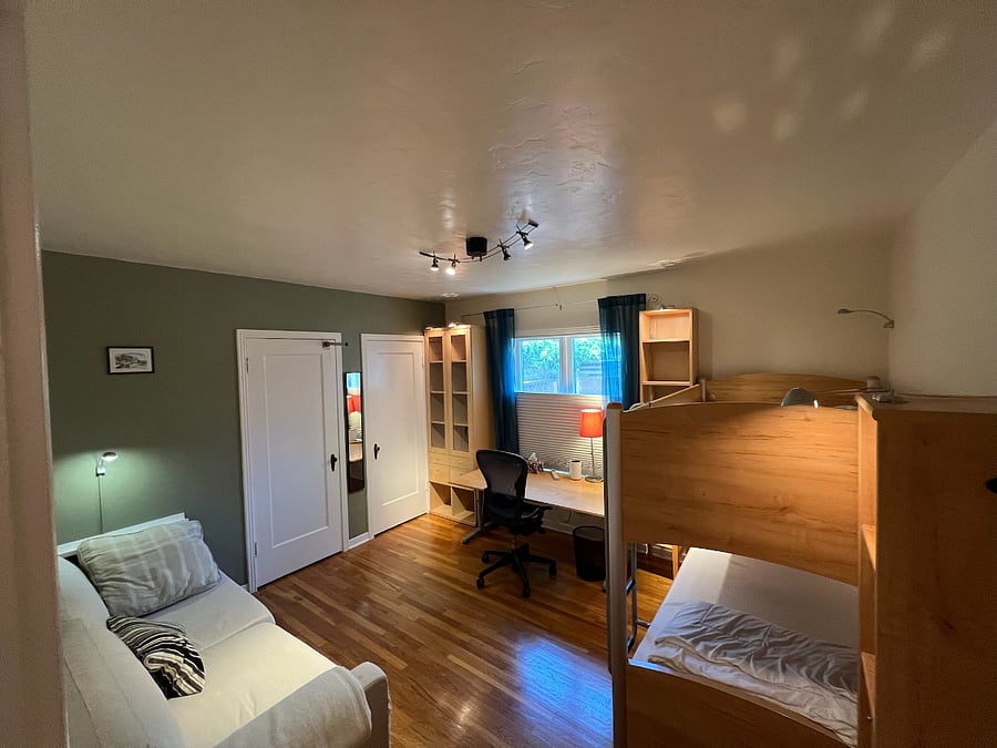 Bedroom1 w sleeper sofa and bunk beds