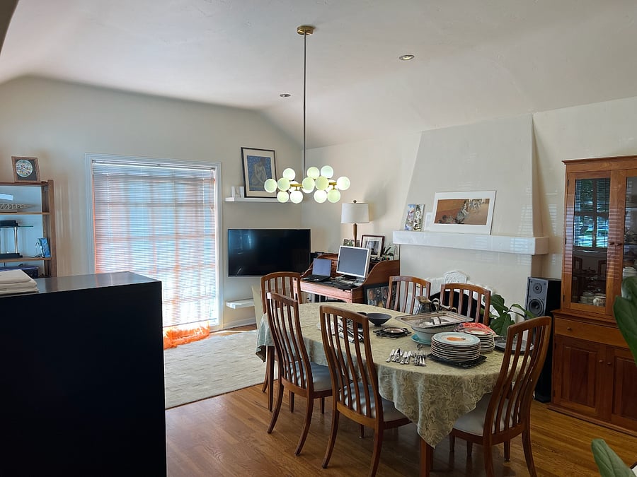 Dining area in LR