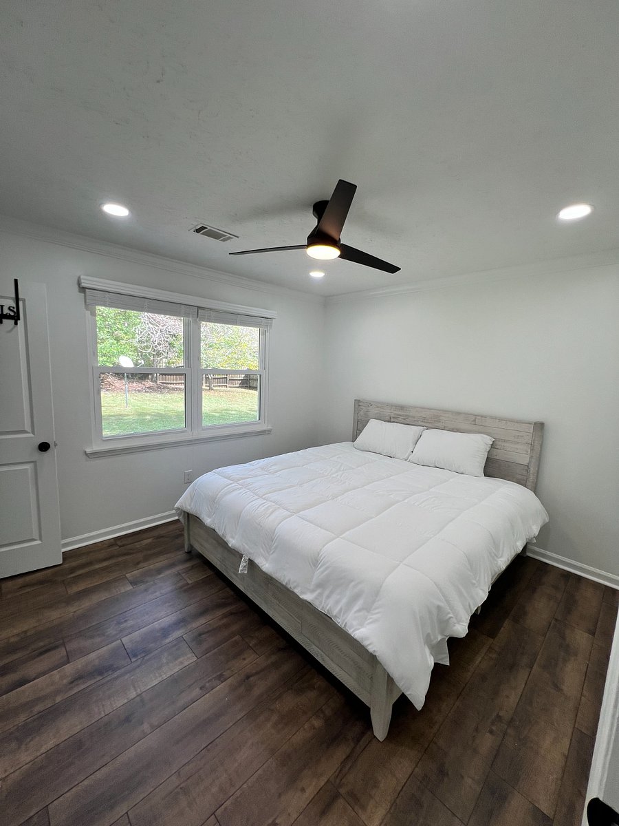 Master bedroom with king size bed