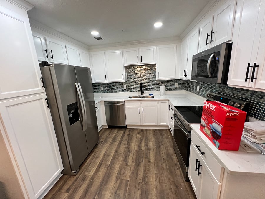Brand new beautiful galley kitchen. Ready to hosts dinners