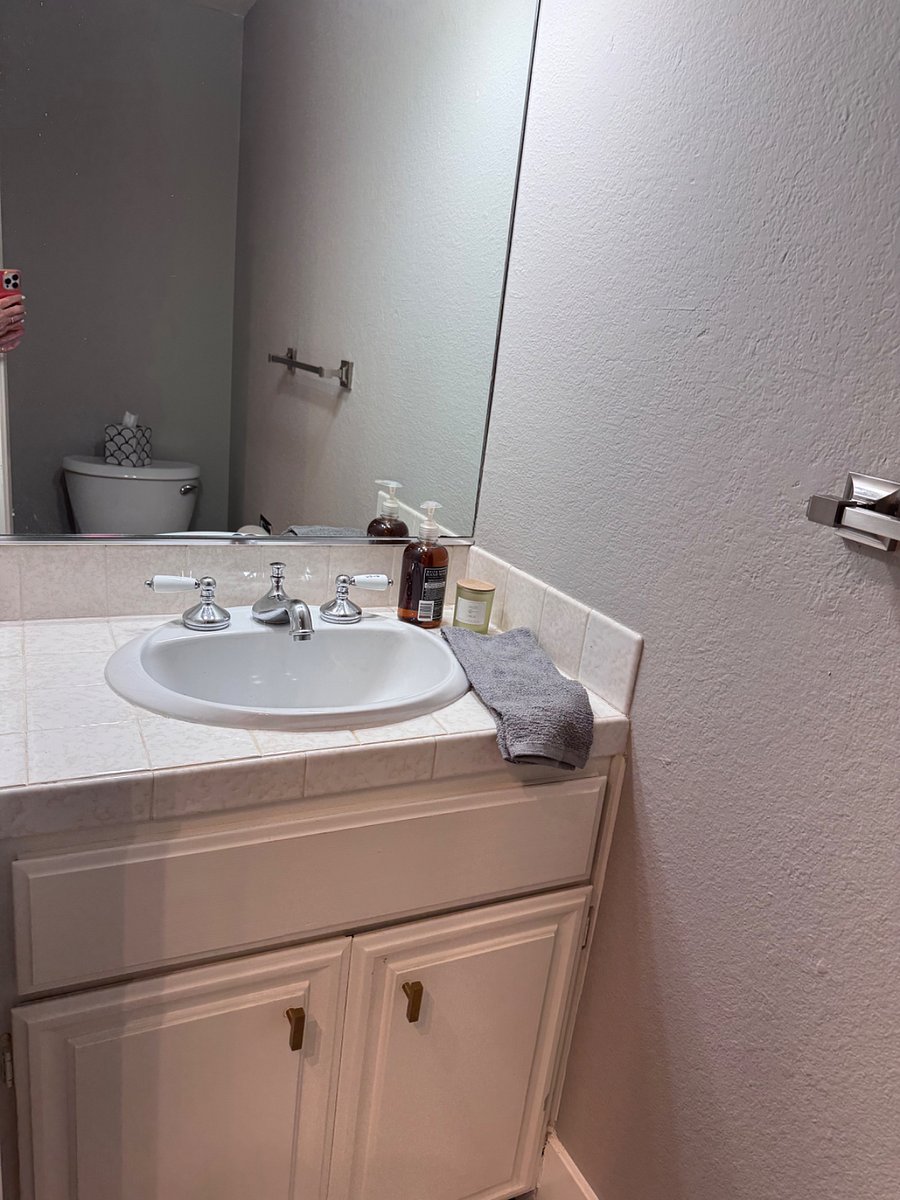 Downstairs half bathroom